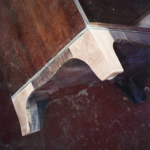 Restoration of late Georgian mahogany chest of drawers