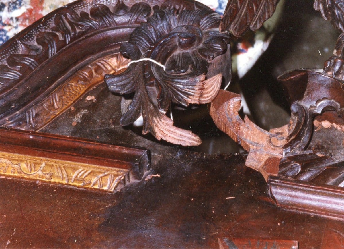 Restoration of parcel gilt Regency hall mirror